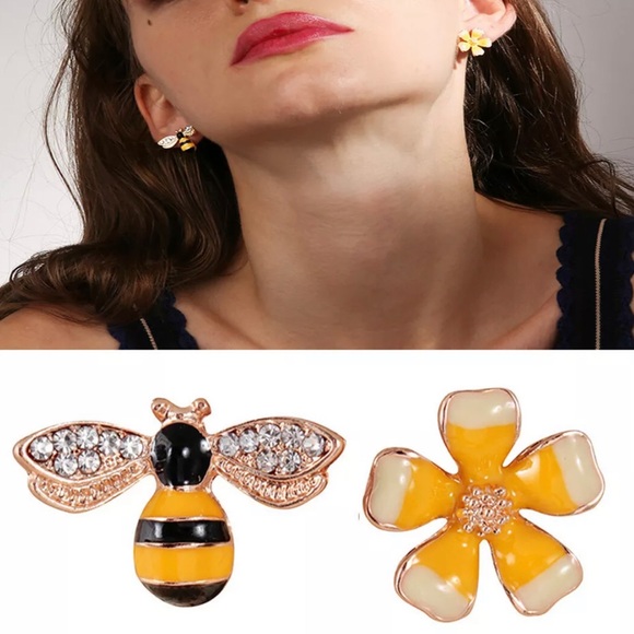 New Crystal Flower Bee  Earrings Studs - Picture 8 of 8